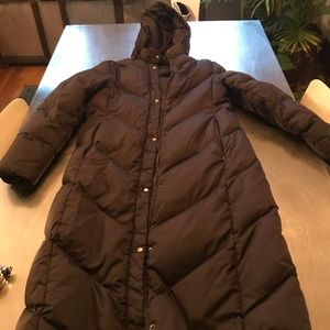 Lands End long puffer coat. Size Small